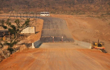 Estrada em reabilitação (Arquivo)