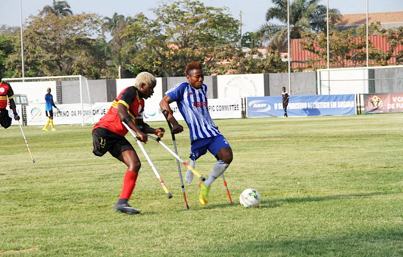 Partida da selecção de futebol para amputados - Arquivo