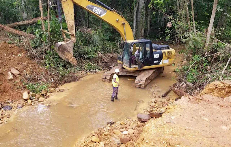 Ponte no troço Caio Guembo ao Alto Sundi-Belize/Cabinda