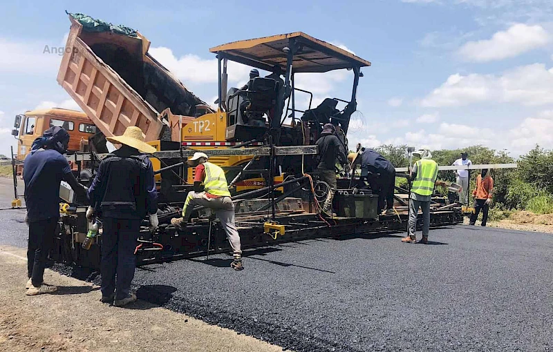 Obras na Estrada Nacional 230 Malanje