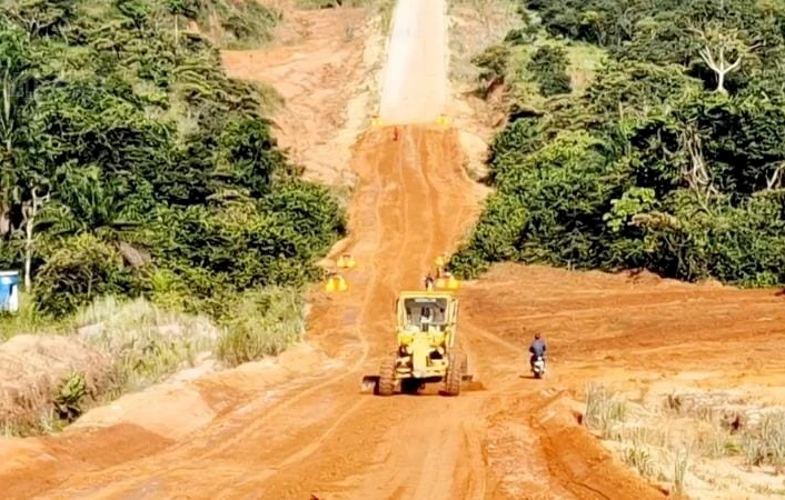 Reabilitação da via Sanza Pombo/Buengas (arquivo)