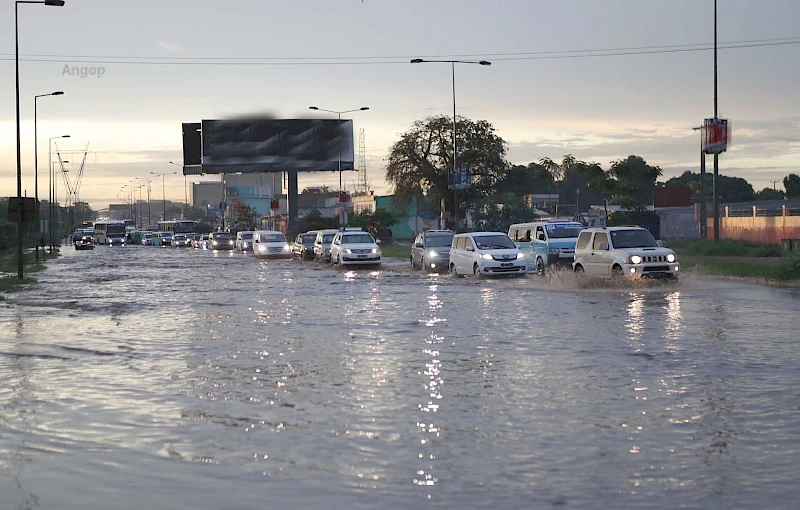 Chuva em Luanda