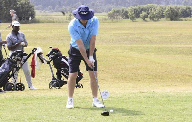 Abertura do Jogo Internacional do Golfe