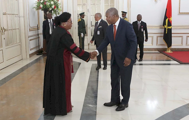 President João Lourenço swears in Deputy Chief Justice of the Supreme Court, Efigénia Clemente.