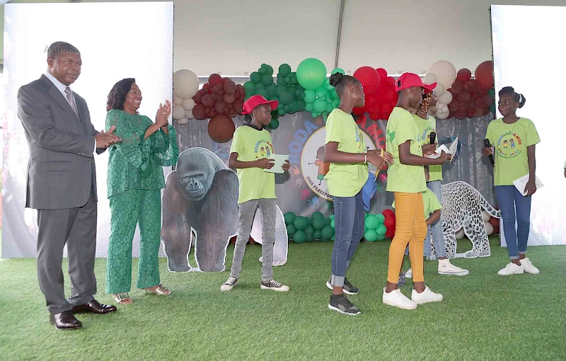 Presidente João Lourenço y Primera Dama, Ana Dias Lourenço, realizan Navidad con niños