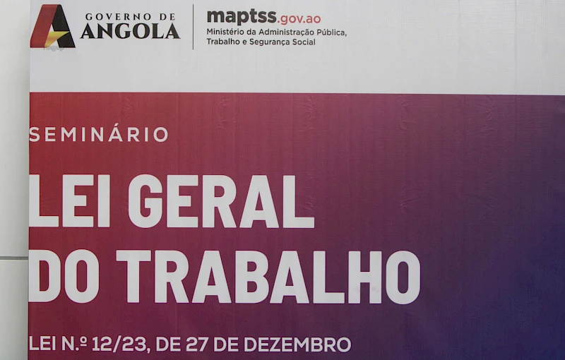 Dístico do Siminário sobre a Lei Geral do Trabalho