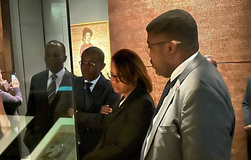 Ministra do Ambiente, durante a visita ao Museu Arte Islâmica de Doha