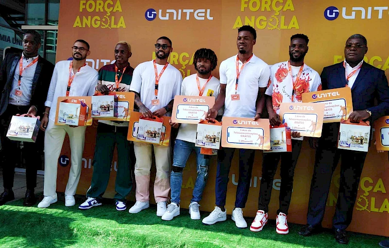 Unitel entrega prémios aos jogadores da selecção nacional de futebol