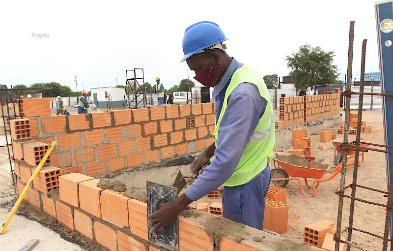 Trabalhos de construção civil