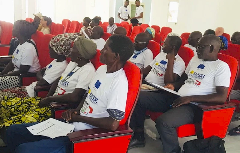 Participantes ao encontro de encerramento do projecto de adaptação de sistemas agrários da CODESPA no Cunene