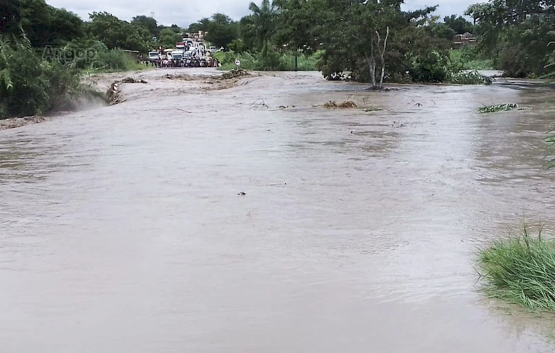 Rio transborda no Eval Guerra