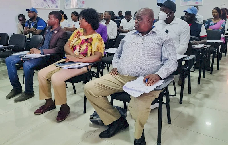 Participantes no encontro de apresentação dos resultados do projecto TKMI no Cunene