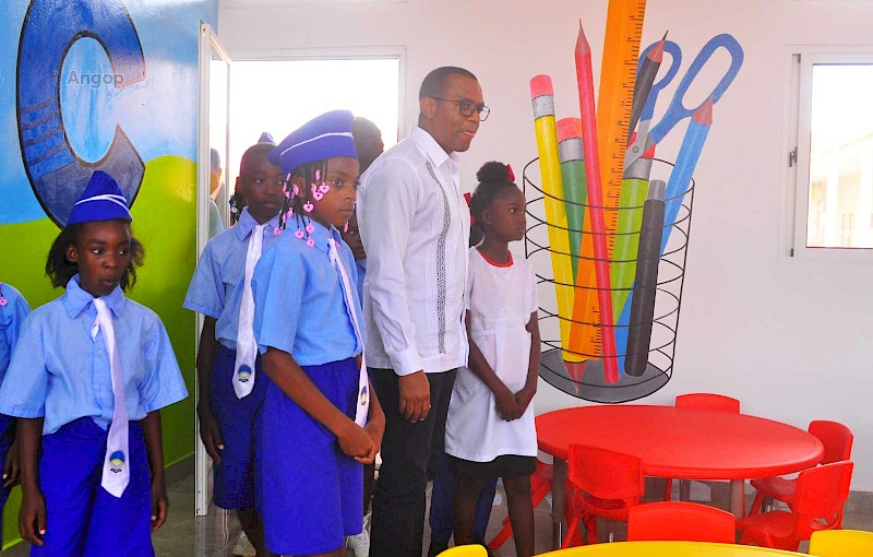 Ministro Massano inaugura escola na Matala (ARQUIVO)