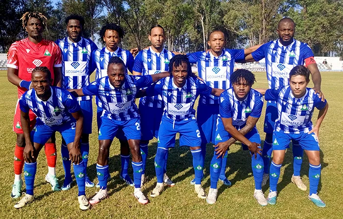 Jogadores do FC Bravos do Maquis