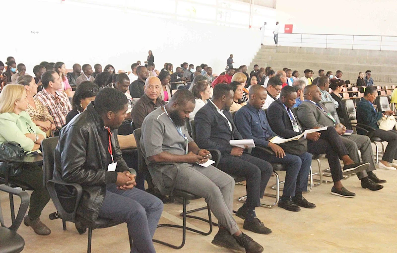 Participantes da XII Jornadas Científicas, Estudantes da Faculdade de Medicina do Huambo