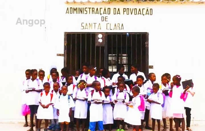 Adespov apoia crianças com material escolar no Cunene