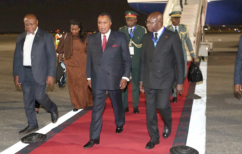 Presidente Denis Sassou Nguesso chega a Luanda