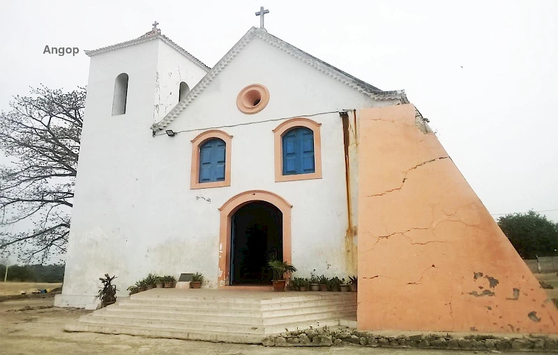 Santuário da Nossa Senhora das Vitórias de Massangano em Ndalatando