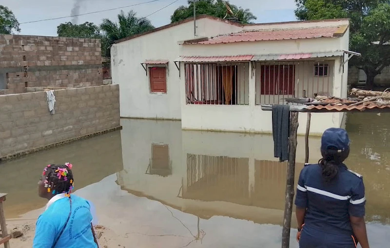 Chuva inunda residências na cidade do Soyo, província do Zaire