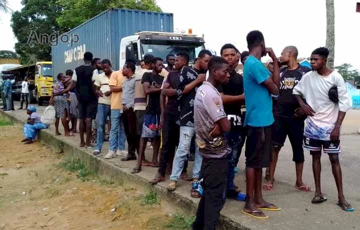 SME em Cabinda procedeu repatriamento de estrangeiros da RDC, através da fronteira do Yema, por permanência ilegal no país