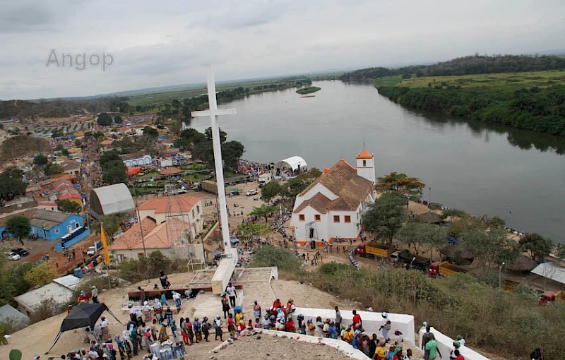 Vista aérea de la peregrinación a Muxima