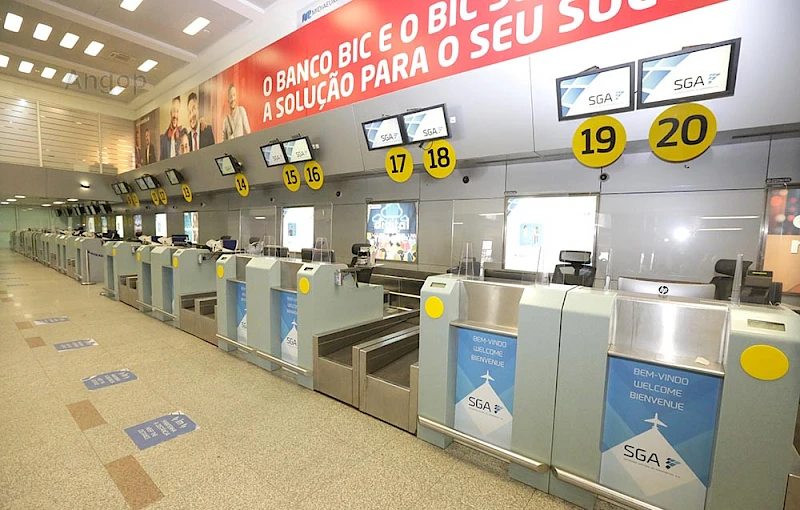 Vice-Presidente da República, Bornito de Sousa, visita aeroporto internacional 4 de Fevereiro