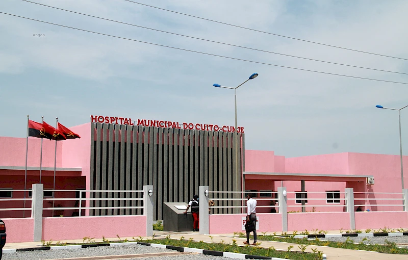 Parte frontal do Hospital Municipal do Cuito