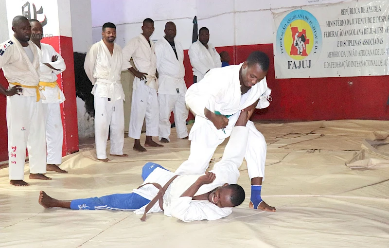 Treino de Jiu-Jitsu tradicional