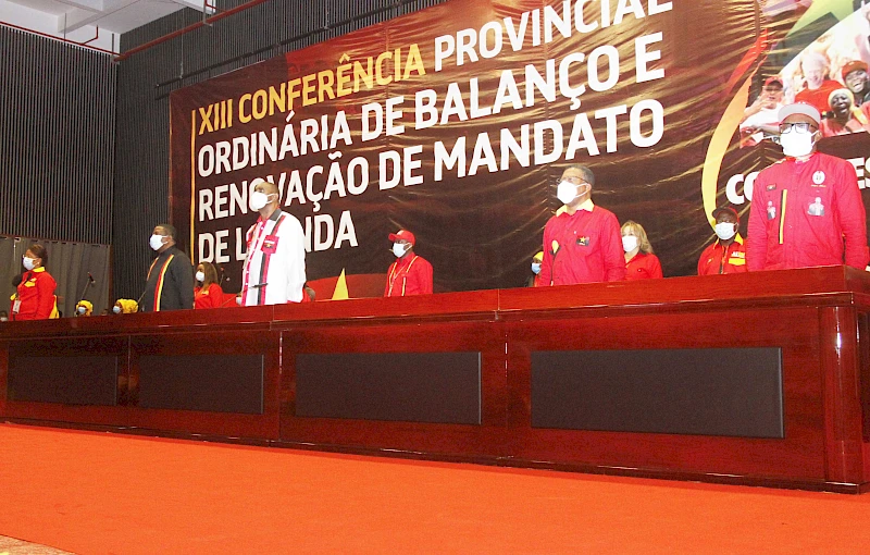 Presidium da XIIIª Conferência provincial ordinária de balanço de renovação de mandatos em Luanda