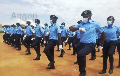 Cerimónia de encerramento do 19º curso básico da Polícia de Ordem Pública na província do Huambo