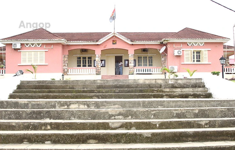 Cabinda: um ângulo da administracão municipal do Buco-Zau